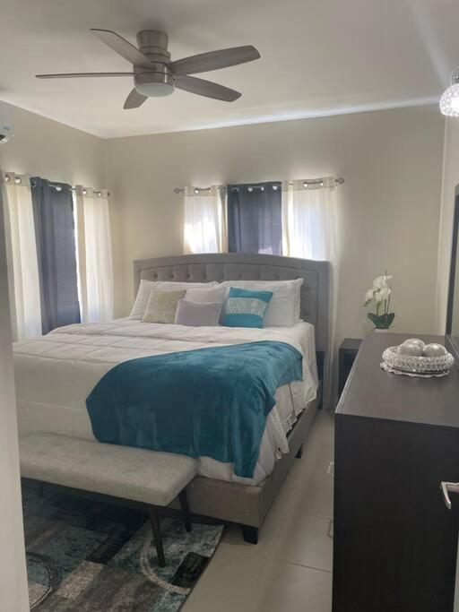 Natty'S Cozy Beach House In Hanover Jamaica Lucea Exterior photo