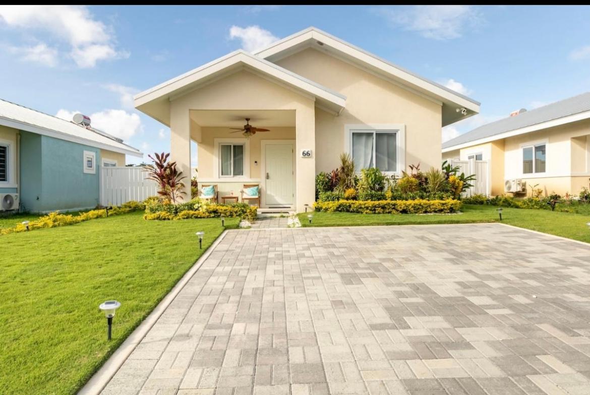 Natty'S Cozy Beach House In Hanover Jamaica Lucea Exterior photo