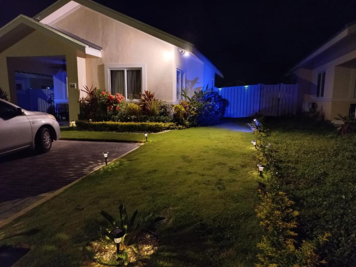 Natty'S Cozy Beach House In Hanover Jamaica Lucea Exterior photo